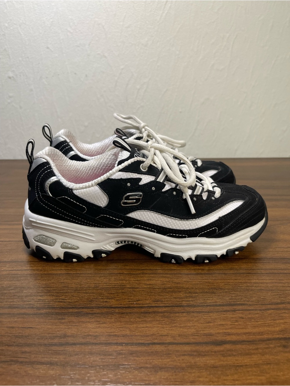 Skechers D'Lites Biggest Fan Woman Shoes - Black Size 6.5 | 247